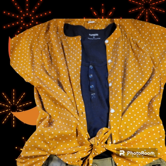 BUNDLE~ 3 PCS Old Navy Blouse, Shorts, Tank Top Express - Picture 5 of 11